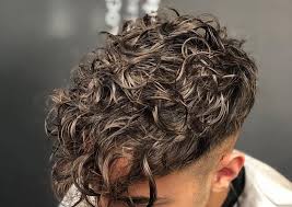 Curly hair with curl spray